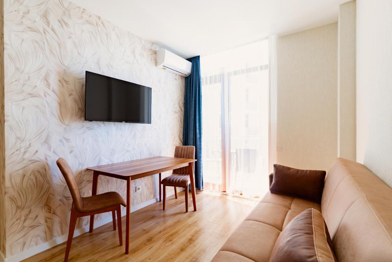 G-Point New Beach Batoumi Extérieur photo