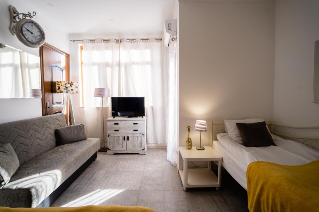 G-Point New Beach Batoumi Extérieur photo